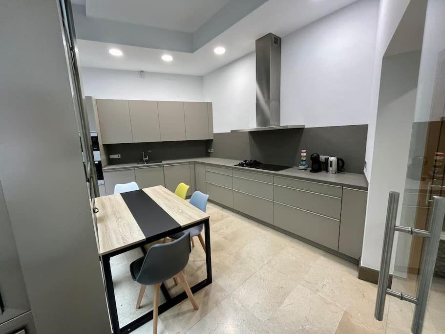 Fdez Amazing House By Cathedral And Giralda With Private Pool Villa Sevilla Eksteriør bilde